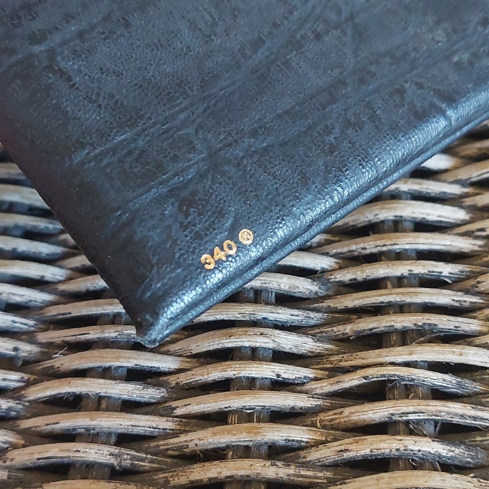 Vintage Meeker Elephant Cowhide Wallet - Picture 5 of 16